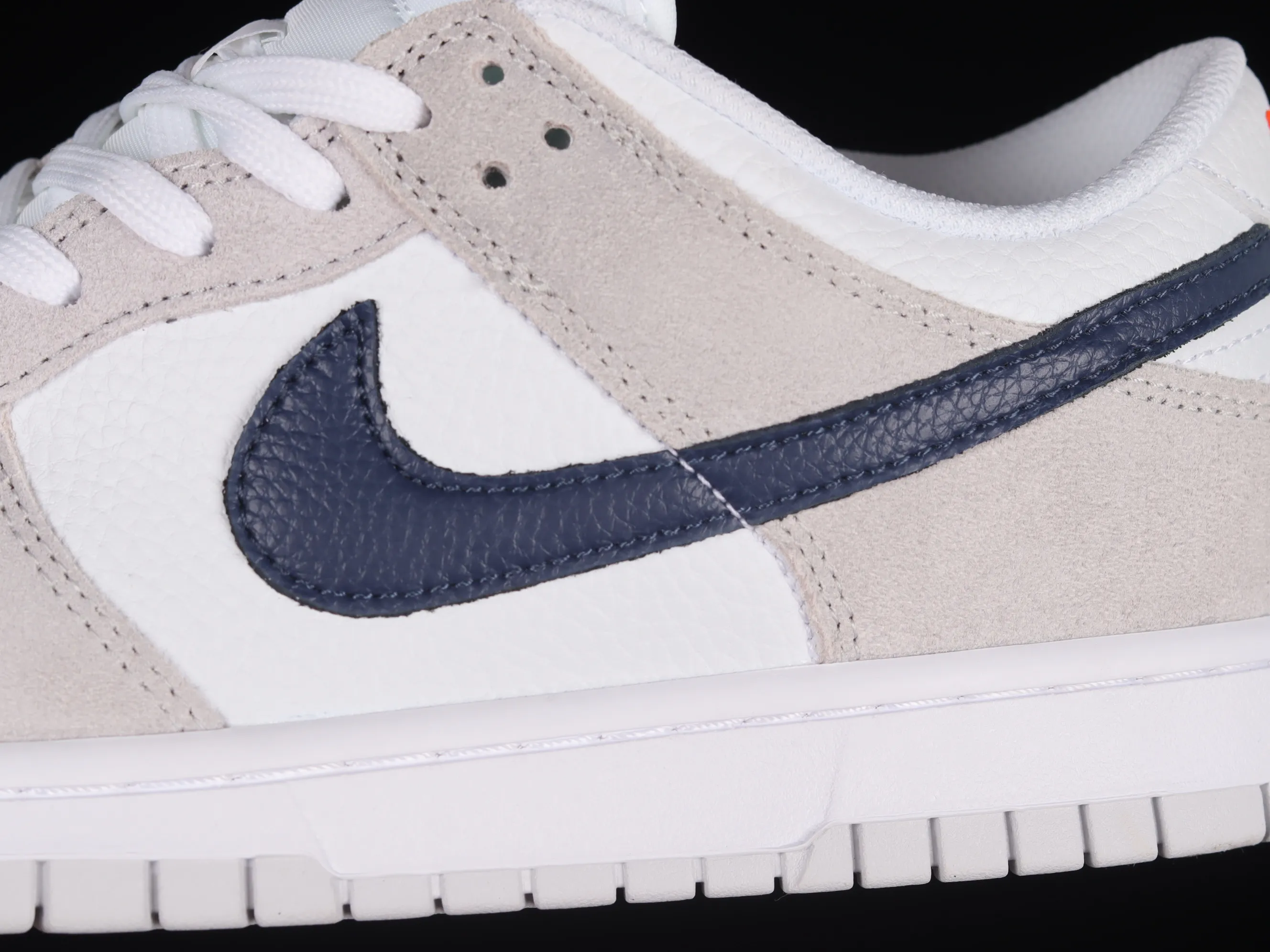 All categories Nk SB Dunk series Nk SB Dunk Low low-top sneakers cost-effective version Nk SB Dunk Low black and white blue SB low-top sports and leisure sneakers FJ4227-001